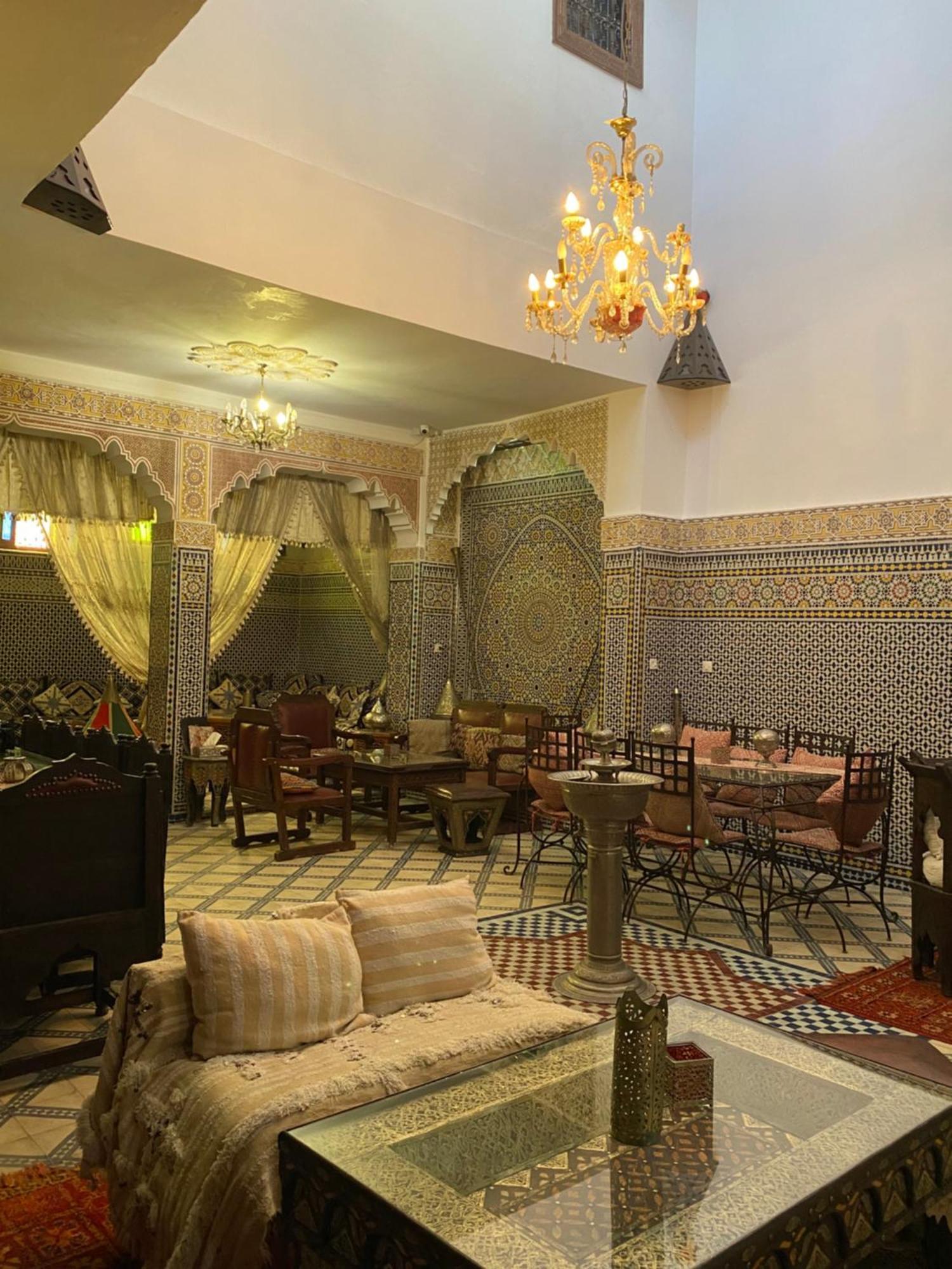 Riad Lahboul مكناز المظهر الخارجي الصورة