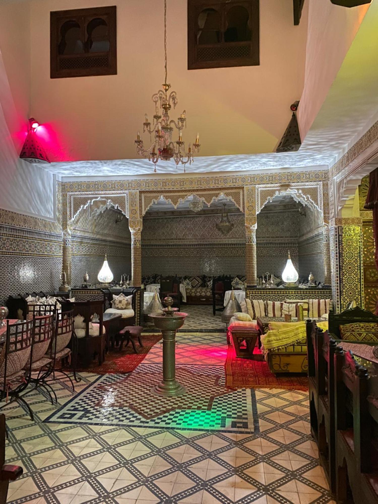 Riad Lahboul مكناز المظهر الخارجي الصورة