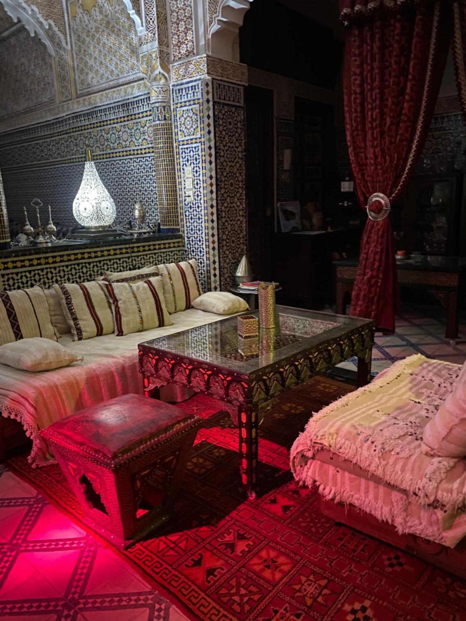 Riad Lahboul مكناز المظهر الخارجي الصورة