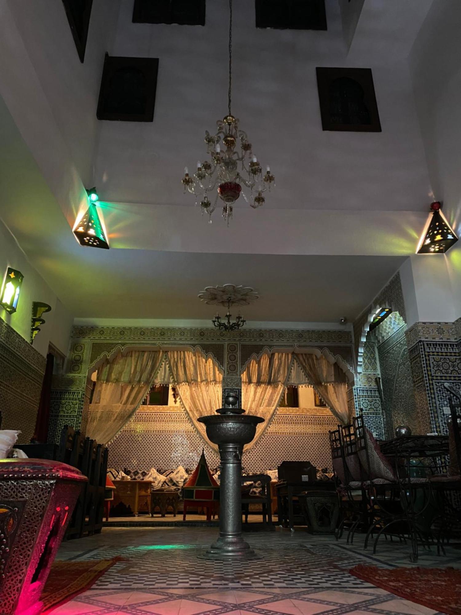 Riad Lahboul مكناز المظهر الخارجي الصورة