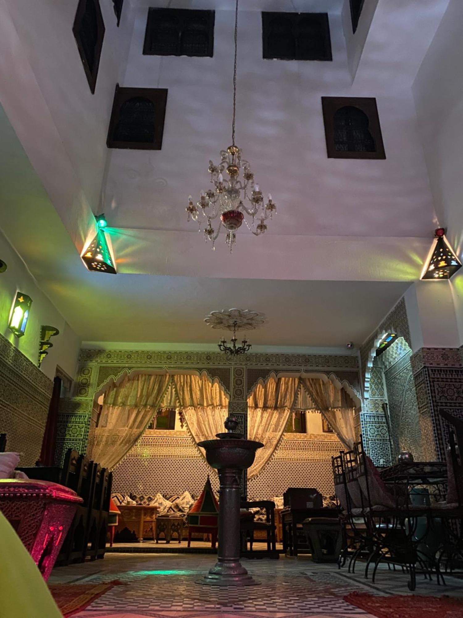 Riad Lahboul مكناز المظهر الخارجي الصورة