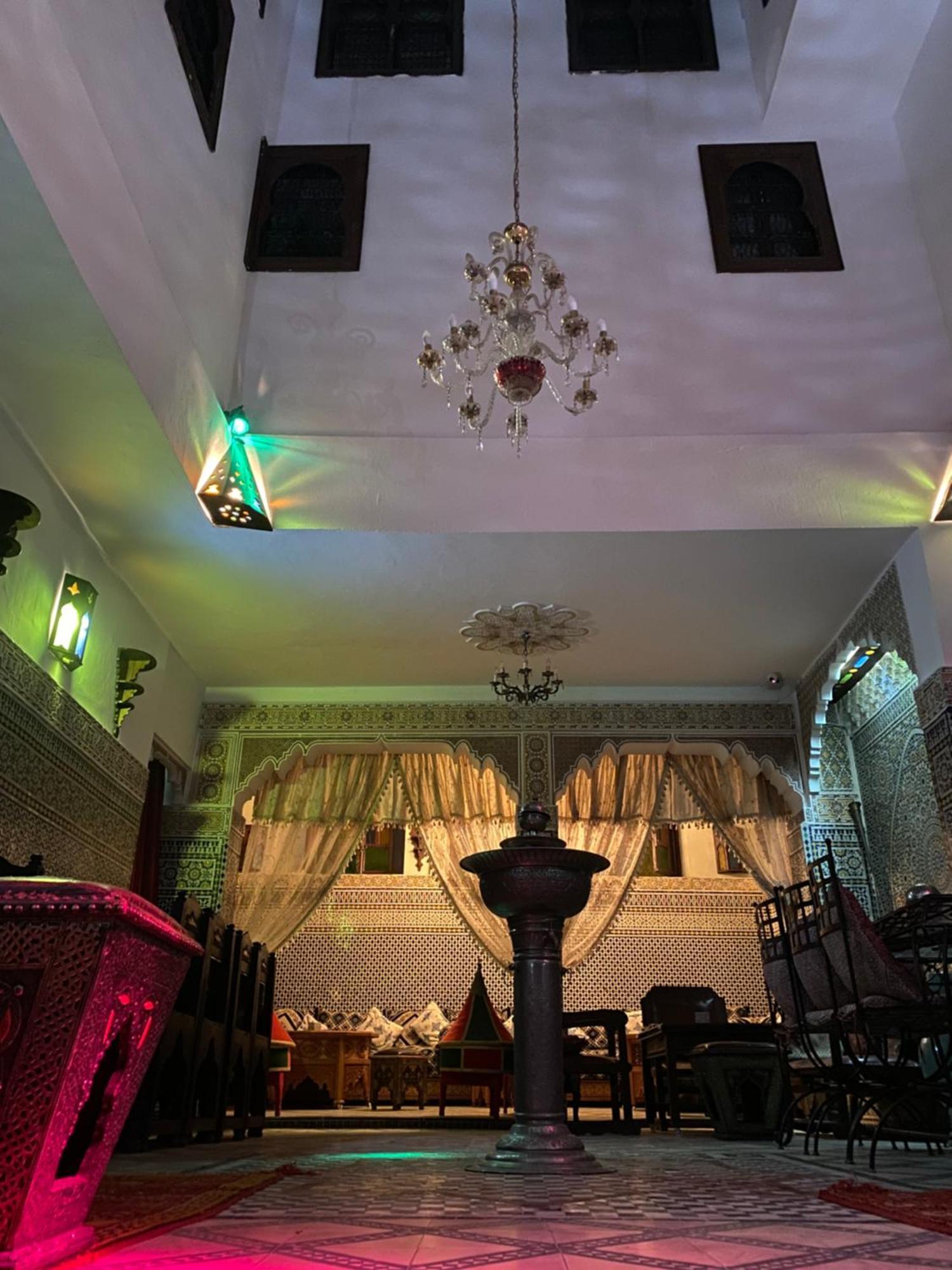 Riad Lahboul مكناز المظهر الخارجي الصورة