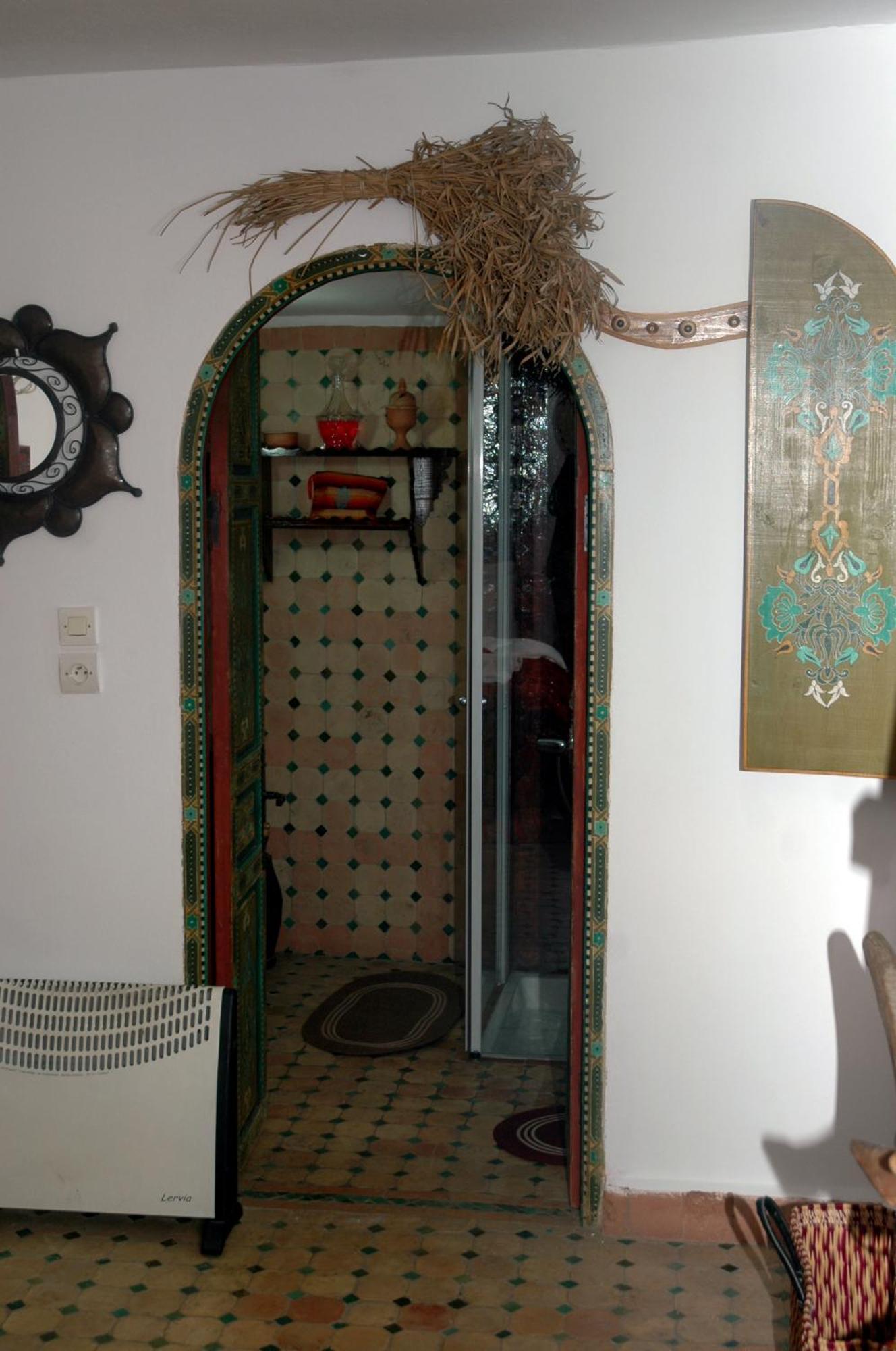 Riad Lahboul مكناز المظهر الخارجي الصورة